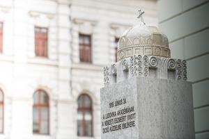 10_emlekoszlop_avatas-2