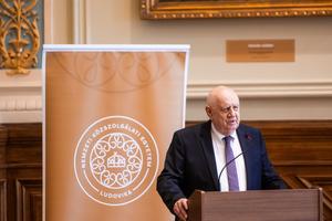 11_finszter_geza_tiszteletbeli_doktori_cim_atado_2026-2