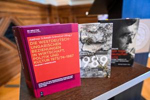 12_horst_telschnol_es_schmidt_scweizer_konyvbemutato_2025-2