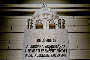 12_ludovika_emlekoszlop_koszoruzas_2021-2