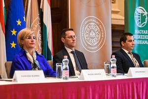1_az_osztonzo_allam_sikeres_gazdasagi_ujrainditas_2022-2