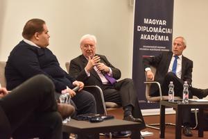 1_diplomaciai_akademia_eu-2
