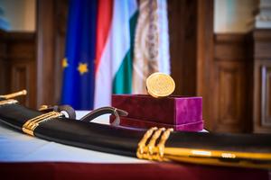 1_unnepi_szenatusi_ules_egyetemi_cimek_es_elismeresek_atadasa_2024-2