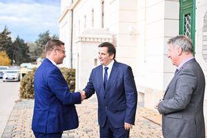 2_a_nemet_kulpolitika_es_a_magyar-nemet_kapcsolatok_kilatasai_2025-2