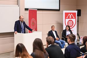 2_a_valasztasok_hattereben_2024-2