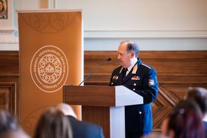 2_polt_peter_unnepi_kotet_bemutato_2025-2