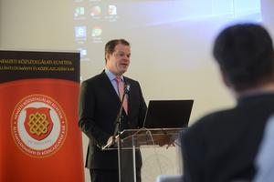 2_unios_jurisztokracia_hatalmi_rendszere-2