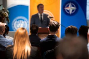 4_a_kizokkent_vilag_negyed_szazaddal_9_11_utan_2026-2
