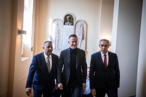 4_az_ut_a_pharrajimostol_a_corvin_kozig_2026-2