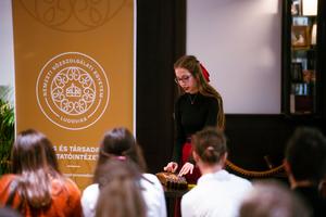 4_fenntarthato_katolikus_iskolak_konyvbemutatok_2025-2