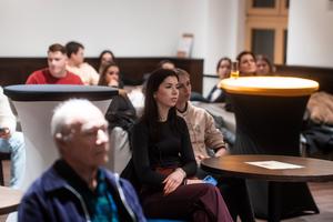 4_tisztelt_albaro_ur_kedves_alpolgar_ur_koyvbemutato_2025-2