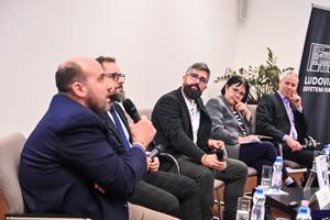 5_atalakulo_vilagrend_konyvbemutato_2024-2