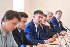 8_geopolitikai_kihivasok_a_tavol-keleten_2025-2