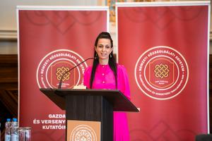 9_a_diploma_es_gyerekvallalas_2025-2