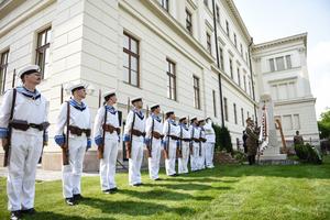 9_emlekoszlop_avatas-2