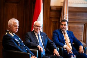 9_polt_peter_unnepi_kotet_bemutato_2025-2